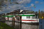 Das Betonschiff RIVERBOAT befindet sich seit den 1950er-Jahren in der Hansestadt Lübeck.Es ist 55 Meter lang und 7,5 Meter breit.