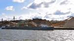 Gütermotorschiff (GMS) HECHT (ENI 04024070) am 02.04.2022 am Konstinkai Lübeck