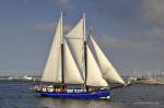 Der Segellogger  Oban  am 13.08.2011 auf der Hanse Sail in Warnemnde. L: 34m B: 6,60m / Tg: 2,80m / 280 PS / Segelflche: 410 m2 / 1903 in Emden gebaut / Flagge Niederlande