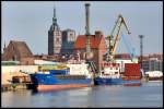 Frachtschiff  Elke K.  & Frachtschiff  Rodau  beim laden im Stralsunder Nordhafen.   am 07.07.09