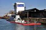 auch das alte Schnellboot der Bundesmarine mit der Bezeichnung  Schtze - Wilhelmshafen  Kennung 7530D hat den Winter nicht ohne Schaden berlebt im Stralsunder Hafen, traurig ist, der Eigentmer weigert sich das Boot bergen zulassen[laut Presse], 02.04.2010