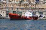 Am 13.5.2014 lag die SACRO CUOR I im Hafen Valletta in Malta.
Es handelt sich um ein kleineres Tankschiff mit folgenden Maßen:
341 BRZ ; 43 m Länge ; 8 m Breite ; Baujahr 1974