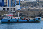 Das Tankschiff  Salvatur  kann seine deutsche Herkunft kaum verbergen. (Valletta, Oktober 2017)
