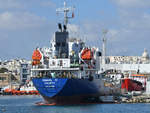 Das Tankschiff  Vemaoil XI  im Hafen von Valletta.