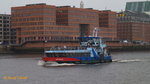 WALTERSHOF (2) (ENI 04802660) am 8.9.2015, Hamburg, Elbe Höhe Altona /      Einmann-Fährschiff Typ 2000 / HADAG / Lüa 29,92 m, B 8,16 m, Tg 1,7 m / 2 Diesel, 2 Ruder-Propeller, 12 kn /