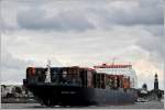 Containerfrachtschiff Atlantic Concert, Flagge Schweden, IMO 8214164, MMSI 265137000, L 291 m, B 32 m, Zuladung bis zu 46303 t, durchfhrt das Hafengebiet von Hamburg.