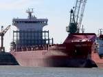 Die Akerdijk am 20.03.2014 im Hafen von Bremerhaven. Sie ist 169m lang und 28m breit.
