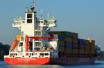 Die Containerships VIII IMO-Nummer:9336244 Flagge:Deutschland Länge:155.0m Breite:22.0m Baujahr:2006 Bauwerft:Sietas Schiffswerft,Hamburg Deutschland passiert Rade im Nord-Ostsee-Kanal am 04.10.14