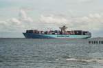 Evelin-Maersk, auslaufend vom containerhafen Europoort-Rotterdam.
Sie ist 398m Lang und 40m Breit. 31.7.2007