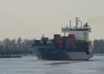 Containerschiff  Finnlandia  der Hammonia Reederei am 10.2.2012 auf der Elbe in Hamburg.