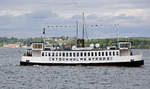 »Stockholms Ström 2« (5219) vor Nackt Strand in Stockholm. Baujahr: 1894. Ursprünglich Dampfschiff, ab 1961 mit Dieselmotor 99 kw. Aufnahme: 26. Juli 2017.
