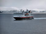 MS Spitsbergen, südgehend am 06.04.2017 bei Hammerfest.