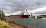 MS ID RED SEA IMO 9052604, mit Kurs Lbeck-Vorwerkerhafen hat hier die  Schlutuper Enge  passiert...