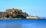 Am 13.06.2014 verläßt die Corsica Victoria der corsica ferries & sardinia ferries den Hafen von Calvi/Korsika in Richtung Nizza.