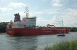 Louise Knutsen ein Tanker mit Heimathafen Haugesund in Sehestedt am 20.07.2011. IMO Nr.: 9442249, Länge:114,0 m, Breite: 24,0 m.