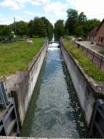 stillgelegte Schleuse am Rhein-Rhone-Kanal in Marckolsheim/Unterelsa, Juni 2013