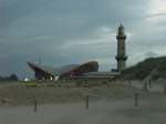 Leuchtturm Warnemnde mit Strandhalle, 2005