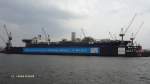 Blohm + Voss Dock 11 am 16.4.2013 mit eingedocktem Produktionsschiff und Werbung fr den Kirchentag in Hamburg /
Schwimmdock / L 320,5 m, B 52 m, Tg 10,8 m / fr Schiffe bis 250.000 dwt / Hebekapazitt: 65.000 t / Krne: 2 x 35 t, 2 x 10 t /
