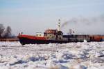 Maschine AK Vorraus.Der 770 PS Starke Odereisbrecher WILK  kmpft sich im Jan. 2008 durch das Eis der Oder.Das Schiff gehrt zur Polnischen Eisbrecherflotte aus Stettin.