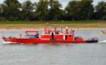 Feuerlschboot 2  auf dem Rhein in Dsseldorf zwischen Theodor-Heuss- Brcke und Oberkasseler Brcke vom 03.10.2012.