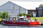 Feuerlöschboot SENATOR EMIL PETERS am 21.06.2020 vor der Wache 4 der Berufsfeuerwehr Lübeck.  Lübeck-Schlutup, 21.06.2020