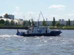 WS 37 AMERIKAHFT (H 3478) 002 am 3.6.2013, Hamburg, Elbe Hhe Landungsbrcken /  Schweres Hafenstreifenboot, Polizei Hamburg / La 17,65 m, B 4,9 m, Tg 1,61 m / 2 MAN-Diesel, 420 kW / 2008 bei
