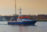 Polizeiboot WARNOW auf Warnemünder Seekanal. - 15.01.2014