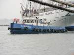 Schlepper Stubbenhuk an der Hecktrosse der Gorch Fock  ...