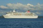 Kreuzfahrtschiffe Die M/S 'Balmoral' der Fred. Olsen Cruise Lines zwei Fahrstunden n�rdlich von Bergen im Hjetefjorden. Kurz vor passieren der Insel Fedje wird der Lotse abgesetzt. Fedje, 09.06.2009