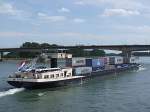 Containerschiffe LEYLA ist bei Worms Rheinaufw�rts unterwegs; 080902