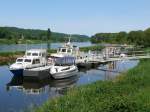 Blick elbabwärts auf den kleinen Bootshafen Coswig-Kötitz; 09.05.2009
... Blick elbabwärts auf den kleinen Bootshafen Coswig-Kötitz; 09.05.2009
...