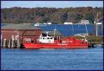 Ein Feuerl�schboot mit Liegeplatz ...  J�rg Trutwig 01.09.2009