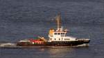 Das Seezeichenschiff ALTE WESER des WSA Bremerhaven f�hrt am Morgen ...