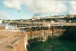 Milford Haven Der Hafen ist vom Meer durch eine Seeschleuse getrennt. Der Tidenhub ist betr�chtlich.