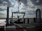Passagier- und RoRo-Frachtschiffe (F�hren) Die Glewitzer F�hre zwischen dem Festland und der Insel R�gen ist im Sommer eine M�glichkeit den Stau am R�gendamm zu umgehen.Hier legte die F�hre auf der R�genseite in Glewitz an.