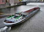 Frachtschiffe Die 'Wesertrans' aus Elsfleht am 9.10.09 auf der Weser in Bremen.