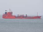  Christian-Essberger (IMO-9212498;L=100;B=14mtr) ist im Morgengrauen Elbaufw�rts bei Cuxhaven unterwegs;090828  ...