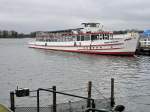 Berliner Kan�le und Seen Die MS 'Reinickendorf' liegt am Landungssteg an der Greewichpromenade im Bezirk Reinickendorf, OT Tegel. Die Bootsanlegestellen der Greenwichpromenade haben �ber den Tegeler See Zugang zur Oberhavel. Der Fuchs am Schiffsbug findet sich auch im Wappen des Bezirk wieder. ('Reinicke Fuchs'= Name des Fuchs in M�rchen). Foto: 4.2.2007