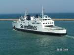 Passagier- und RoRo-Frachtschiffe (F�hren) MF Holger Danske l�uft am 9.8.2004 aus Puttgarden in Richtung R�dby Havn aus.