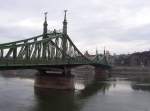 Donau Freiheitsbr�cke �ber die Donau in Budapest am 20.01.2007. Ungarn