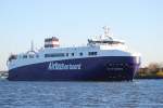 Der Flugzeugteiletrasporter City Of Hamburg IMO-Nummer:9383558 Flagge:Frankreich L�nge:123.0m Breite:20.0m aufgenommen ...