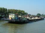 Donau Sandschiff am Hafen von Tulcea (Rum�nien)_050908
