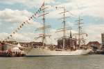 im Hafen  1995 i Bremerhvn - CHRISTIANE RADICH ist ein norwegisches Schulschiff, auf dem Ende der 60ziger mal  ein sch�ner Weltumsegelungsfilm gedreht wurde.