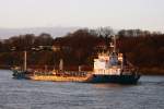der kleine Tanker Pegasus vor Finkenwerder am 22.11.09  ...