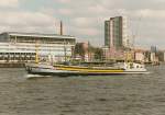 K�mos Hamburg 97 - Es ist erstaunlich, wie weit sich solche kleinen K�mos vorwagen. Die GEMINUS mit ihren 402 BRT f�hrt hoch bis Irland.
