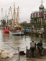 Neuharlingersiel: Kutter im Hafen ...  Joachim Kohler 11.02.2010