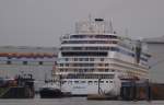 �berf�hrungsfahrt der AIDAbella auf der Ems nach Emden. Hier beim ...