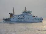 2.1.2010: Die Frisia II verl�sst Norderney mit vielen Sylvesterg�asten und ...