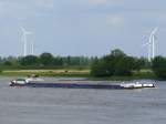Binnenfrachtschiff L�HE, ...  Volkmar D�ring 17.05.2010