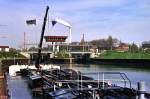 Rhein-Herne-Kanal. An der Schleuse ...  Hans-Joachim Str�h 02.04.2007